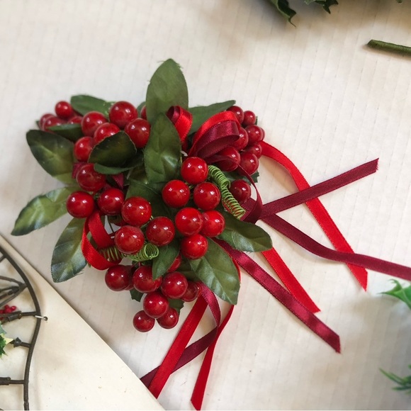 Vtg Holiday Faux Greenery - Picture 5 of 14